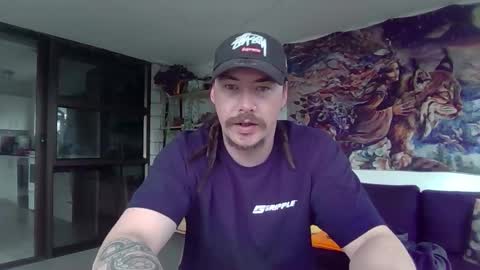 Snapshot of alexx1169 chatting on 18, 10, 2025 Alex online show from 18, 10, 2025