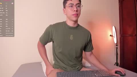 Snapshot of alexx_oconor chatting on 8, 1, 2025 Alex Oconnor online show from 8, 1, 2025