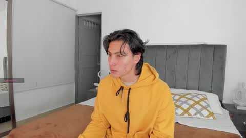 Alexxander Hall online show from 12, 10, 2025