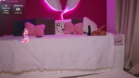 Snapshot of alexxisrae chatting on 9, 3, 2026 Alexxis Rae online show from 9, 3, 2026