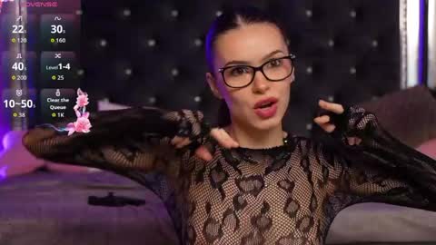 Alexxis Rae online show from 11, 5, 2026