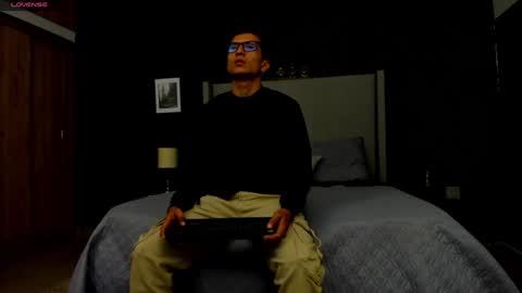 Alexo Rossie online show from 5, 12, 2024