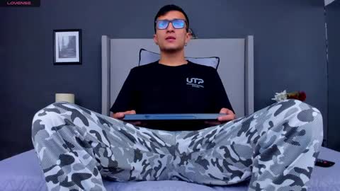 Alexo Rossie online show from 27, 12, 2024