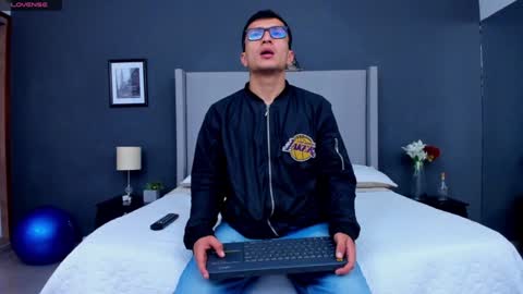 Alexo Rossie online show from 20, 1, 2025