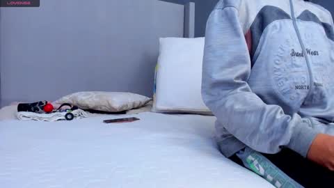 Alexo Rossie online show from 11, 2, 2025