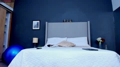 Alexo Rossie online show from 19, 2, 2025