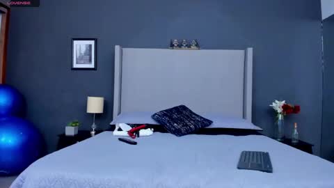 Alexo Rossie online show from 8, 3, 2025