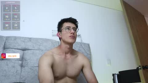 Snapshot of alexxx__01 chatting on 1, 10, 2025 Alex online show from 1, 10, 2025