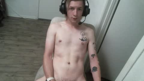 Snapshot of alexxxmic chatting on 15, 10, 2025 Alexxxmic online show from 15, 10, 2025