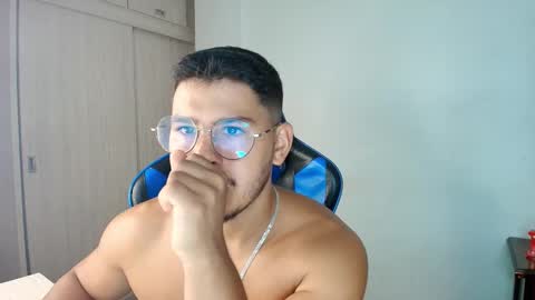 Snapshot of alexys_xx chatting on 23, 11, 2025 alexys_xx online show from 23, 11, 2025