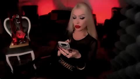 Snapshot of alfa_female chatting on 7, 12, 2024 AlfaFemale online show from 7, 12, 2024