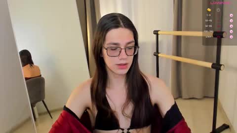 Alfreda online show from 5, 10, 2025