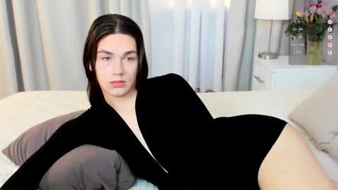 Snapshot of alfred_jones chatting on 8, 11, 2025 Alfreda online show from 8, 11, 2025