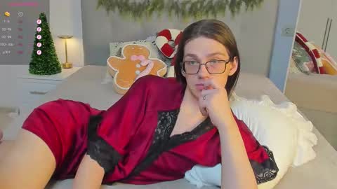 Snapshot of alfred_jones chatting on 14, 12, 2025 Alfreda online show from 14, 12, 2025