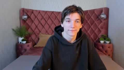 Snapshot of alfred_joness chatting on 14, 11, 2025 Alfred online show from 14, 11, 2025