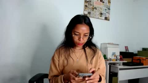 Snapshot of alia054 chatting on 14, 5, 2026 Alia online show from 14, 5, 2026