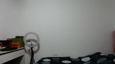 Snapshot of alia_lombardi chatting on 11, 11, 2025 Alia Anjali online show from 11, 11, 2025