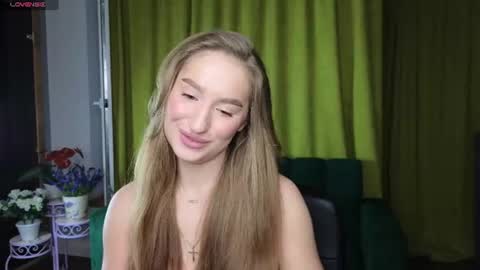 Snapshot of alicafoxis chatting on 22, 6, 2026 Alica online show from 22, 6, 2026