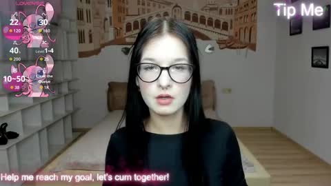 Snapshot of alicamoons chatting on 2, 10, 2025 Alica online show from 2, 10, 2025