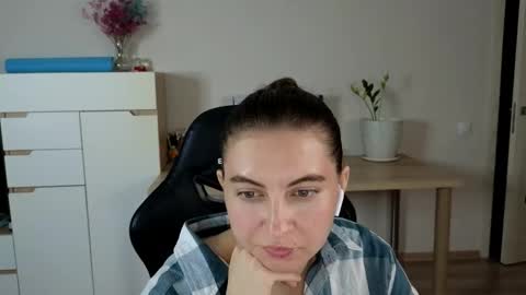 Alice online show from 10, 10, 2025