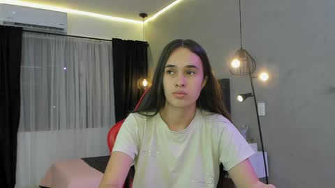 Snapshot of alice__susan chatting on 7, 5, 2026 Alice Susan online show from 7, 5, 2026