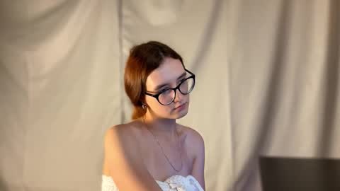 Hey Im Alice  online show from 1, 11, 2025