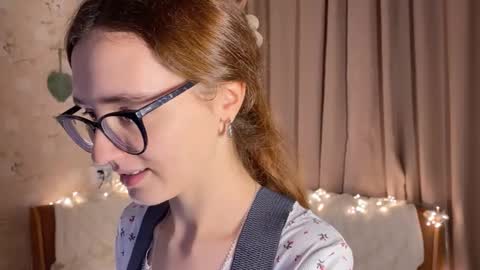 Hey Im Alice  online show from 15, 11, 2025