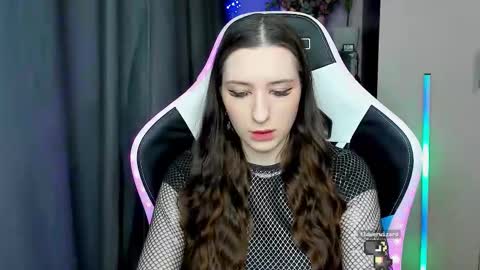 Snapshot of alice_bailey chatting on 28, 11, 2025 Alice online show from 28, 11, 2025