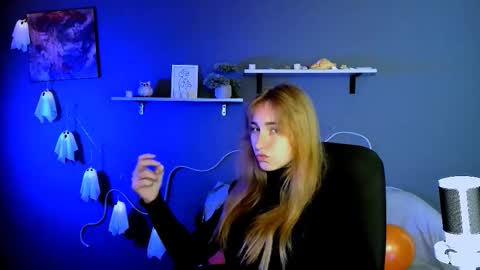 Snapshot of alice_cold chatting on 27, 10, 2025 alice_cold online show from 27, 10, 2025