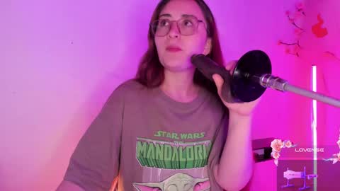 Snapshot of alice_cute77 chatting on 30, 9, 2025 Mey online show from 30, 9, 2025