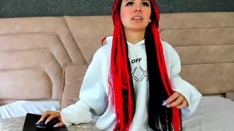 Snapshot of alice_foxred chatting on 15, 4, 2026 alice foxred online show from 15, 4, 2026