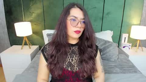 Snapshot of alice_gomezz chatting on 7, 10, 2025 Alice online show from 7, 10, 2025