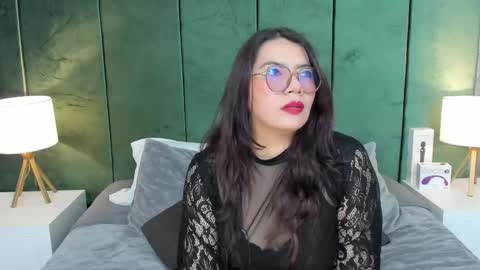 Snapshot of alice_gomezz chatting on 8, 10, 2025 Alice online show from 8, 10, 2025