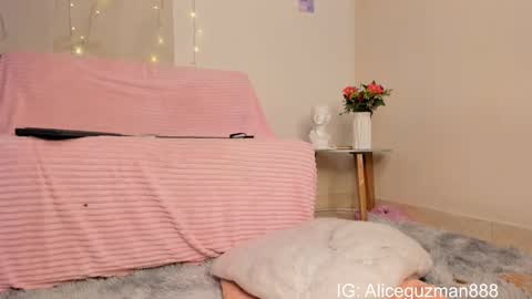 ALICE    Alice guzman online show from 9, 3, 2025