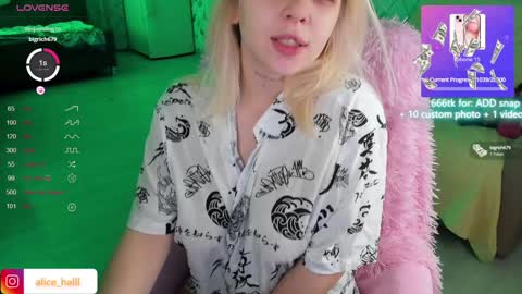 alice_halle online show from 4, 12, 2024
