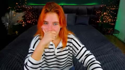 Snapshot of alice_janess chatting on 8, 10, 2025 Alice online show from 8, 10, 2025