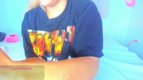Snapshot of alice_lacroux chatting on 13, 12, 2024 Alice online show from 13, 12, 2024