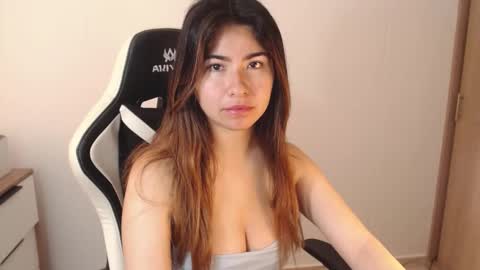 Snapshot of alice_middle01 chatting on 10, 3, 2025 Alice online show from 10, 3, 2025