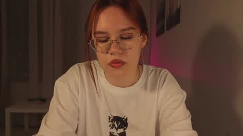 Snapshot of alice_miiiller chatting on 17, 7, 2026 Alice online show from 17, 7, 2026