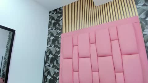 alice_rouusse online show from 7, 11, 2025