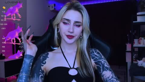 Snapshot of alice_specter chatting on 3, 2, 2025 Alice online show from 3, 2, 2025