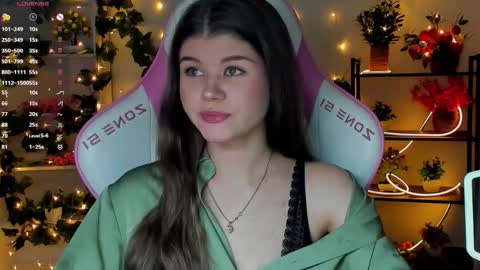Snapshot of alice_tails chatting on 9, 10, 2025 Alice online show from 9, 10, 2025