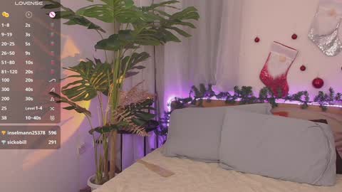 Snapshot of alice_walters chatting on 11, 1, 2025 Alice  online show from 11, 1, 2025