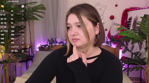 Snapshot of alice_walters chatting on 12, 1, 2025 Alice  online show from 12, 1, 2025