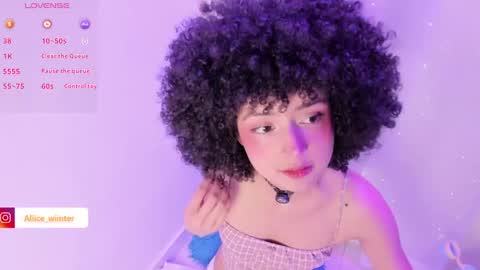 Snapshot of alice_wiinter chatting on 4, 3, 2025 Alice online show from 4, 3, 2025