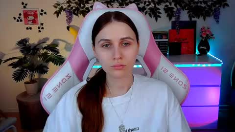 alicecharmy online show from 15, 4, 2026