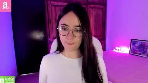 Snapshot of alicee_2 chatting on 14, 1, 2026 Aliceee .. 97YP9VWGZHrefnav wishlist lists 1 online show from 14, 1, 2026