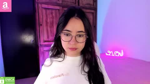 Snapshot of alicee_2 chatting on 9, 3, 2026 Aliceee .. 97YP9VWGZHrefnav wishlist lists 1 online show from 9, 3, 2026