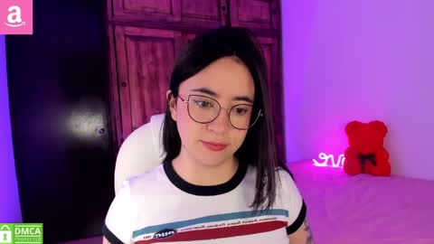 Snapshot of alicee_2 chatting on 8, 4, 2026 Aliceee .. 97YP9VWGZHrefnav wishlist lists 1 online show from 8, 4, 2026