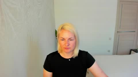 Snapshot of alicee__grace chatting on 10, 6, 2026 Alicee online show from 10, 6, 2026